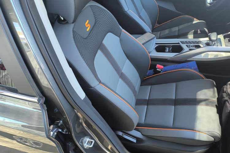 Used Geely Auto Coolray 2023 1.5T DCT Platinum Edition Right Front Seat