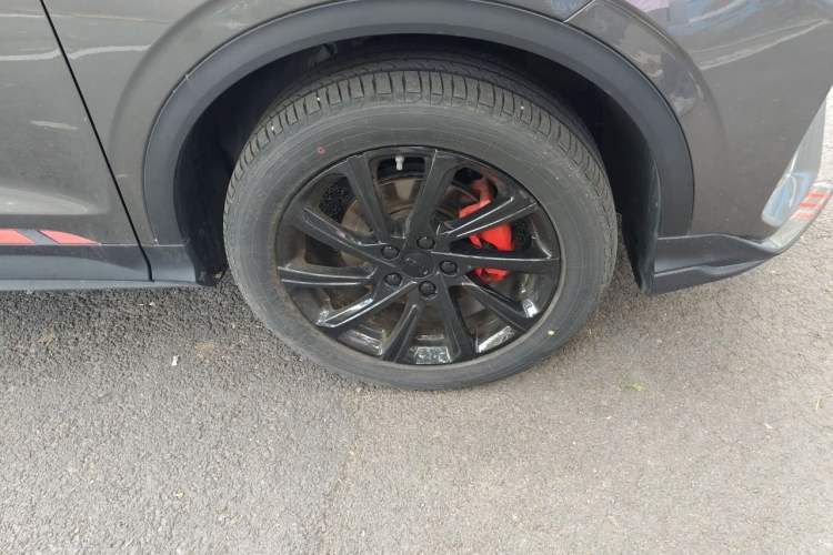 Used Geely Auto Coolray 2023 1.5T DCT Diamond Edition Right Front Wheel Hub