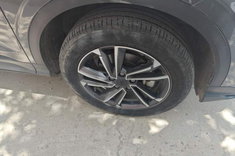 Used Geely Auto Coolray 2023 1.5T DCT Platinum Edition Right Front Wheel Hub