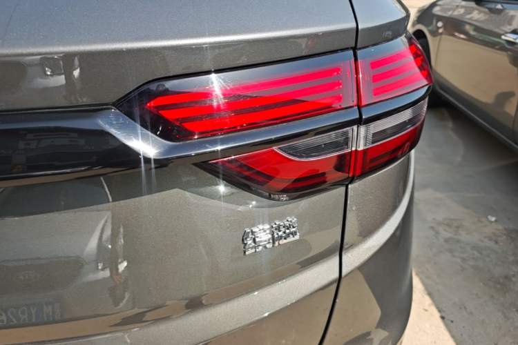 Used Geely Auto Coolray 2023 1.4T Manual Gold Edition Right Rear Taillight