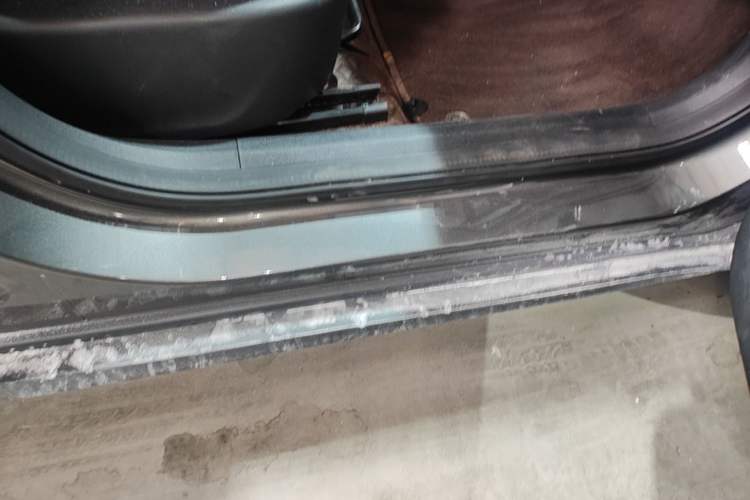 Used Geely Auto Coolray 2023 1.5T DCT Diamond Edition Right Side Sill