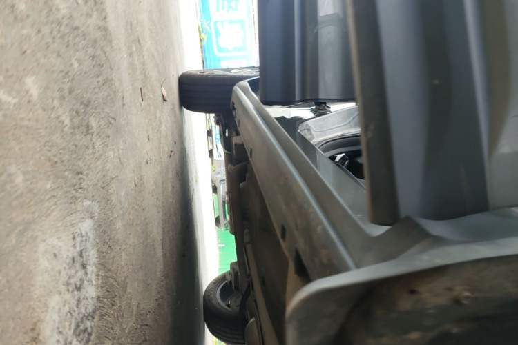 Used Geely Auto Coolray 2023 1.5T DCT Platinum Edition Right Side Sill