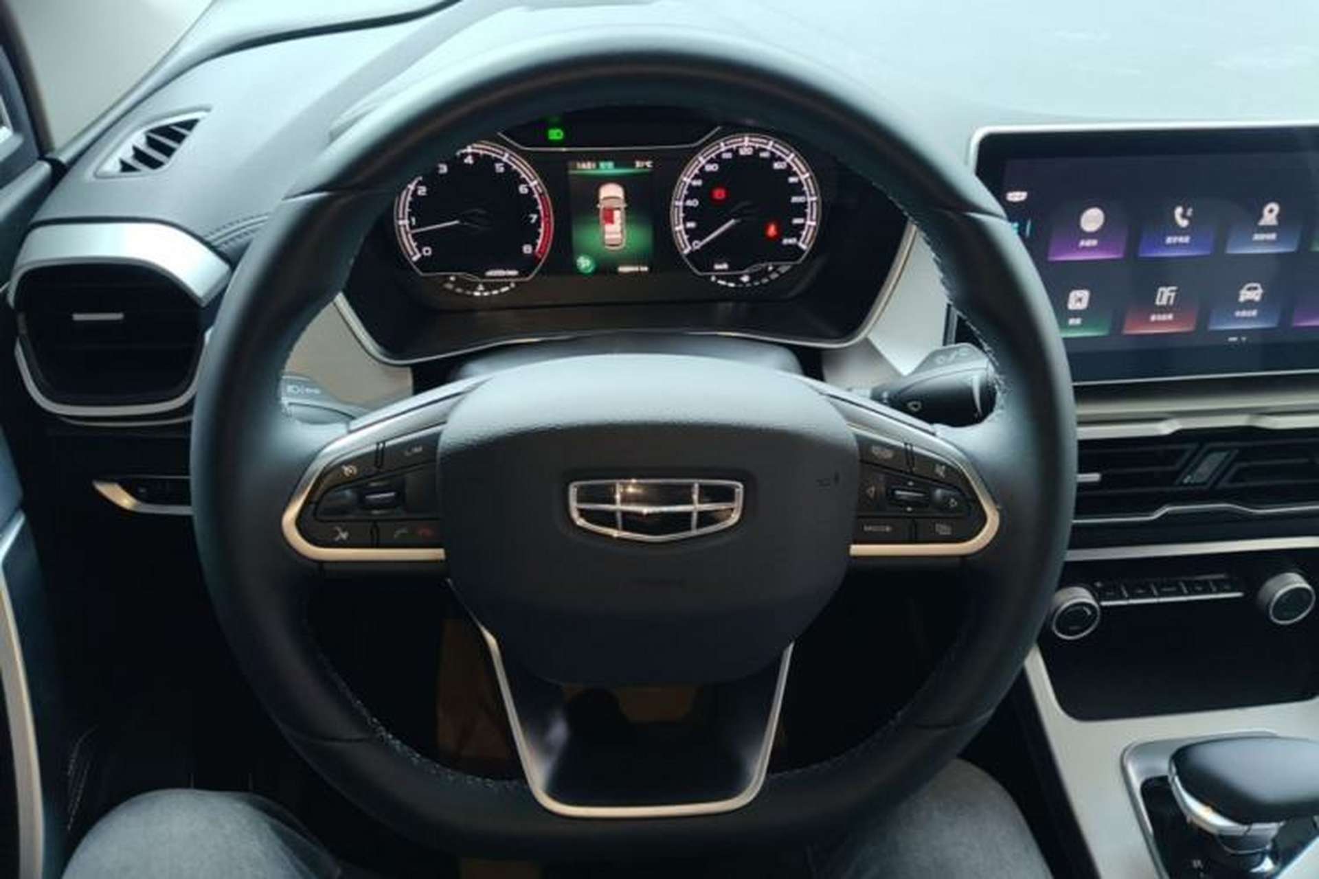 Used Geely Auto Coolray 2023 1.5T DCT Platinum Edition Steering Wheel