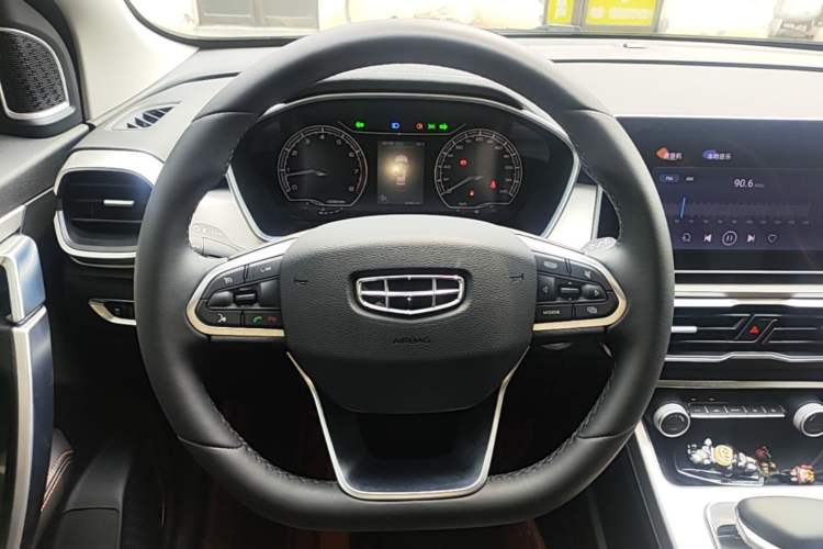 Used Geely Auto Coolray 2023 1.5T DCT Platinum Edition Steering Wheel