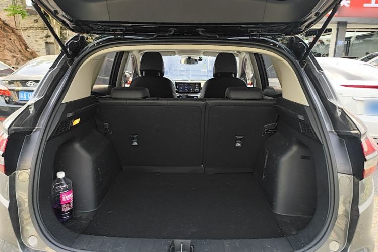 Used Geely Auto Coolray 2023 1.5T DCT Diamond Edition Trunk
