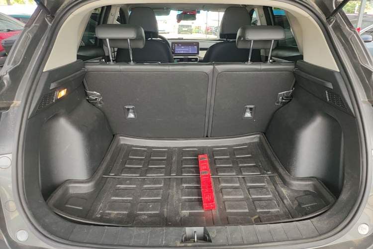 Used Geely Auto Coolray 2023 1.5T DCT Platinum Edition Trunk