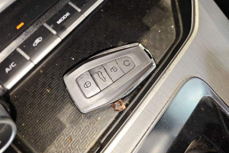 Used Geely Auto Coolray 2023 1.5T DCT Platinum Edition Vehicle Key