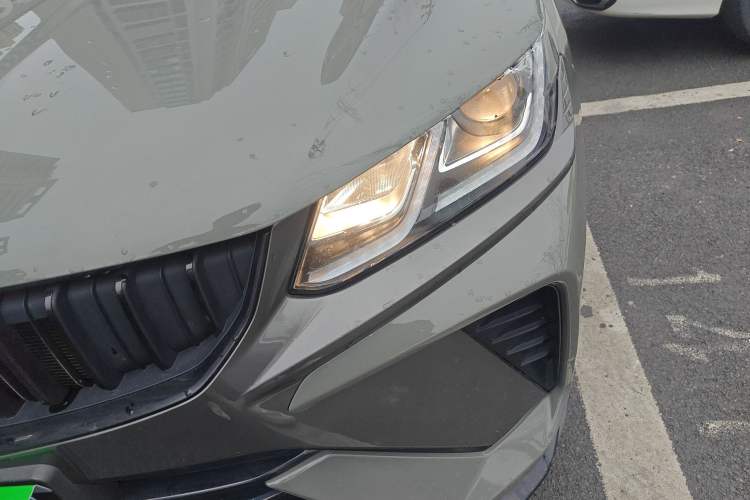 Used Geely Auto Coolray 2023 1.5T DCT Platinum Edition Left Front Headlight