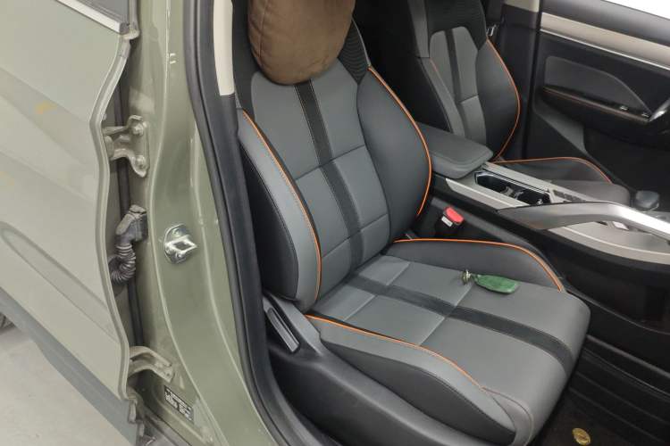 Used Geely Auto Coolray 2023 1.5T DCT Platinum Edition Right Front Seat