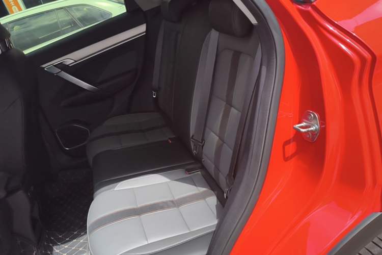 Used Geely Auto Coolray 2023 1.5T DCT Platinum Edition Left Rear Seat
