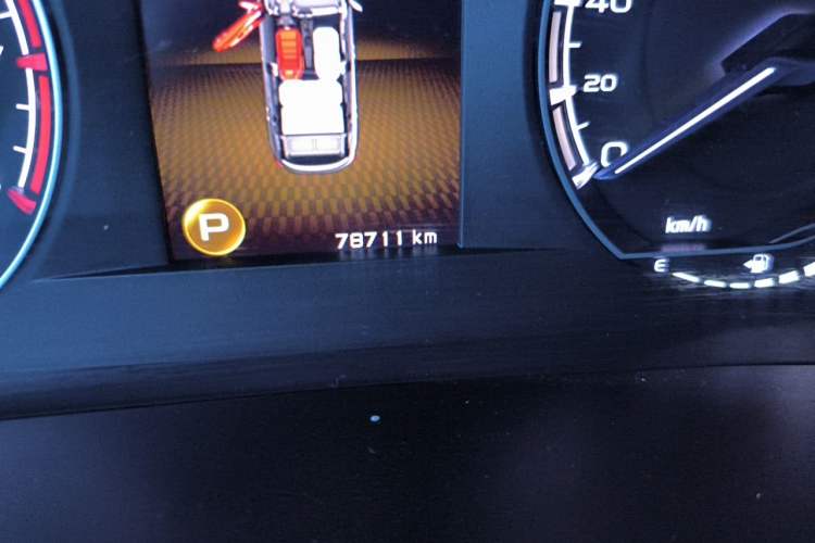 Used Geely Auto Coolray 2023 1.5T DCT Platinum Edition Odometer Close Up