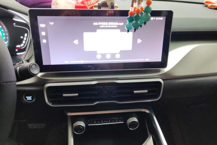 Used Geely Auto Coolray 2023 1.5T DCT Diamond Edition Audio And AC Panel
