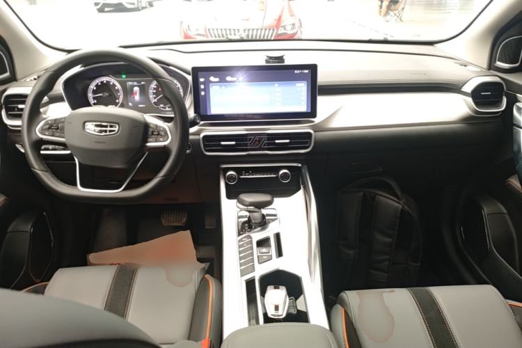 Used Geely Auto Coolray 2023 1.5T DCT Platinum Edition Center Console
