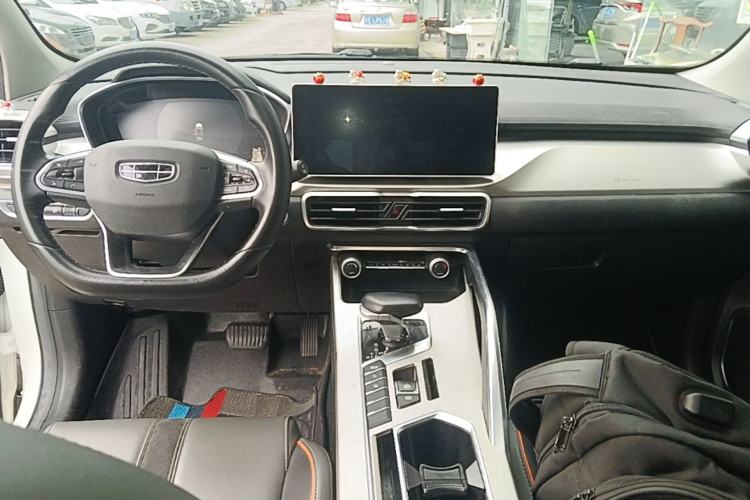 Used Geely Auto Coolray 2023 1.5T DCT Diamond Edition Center Console