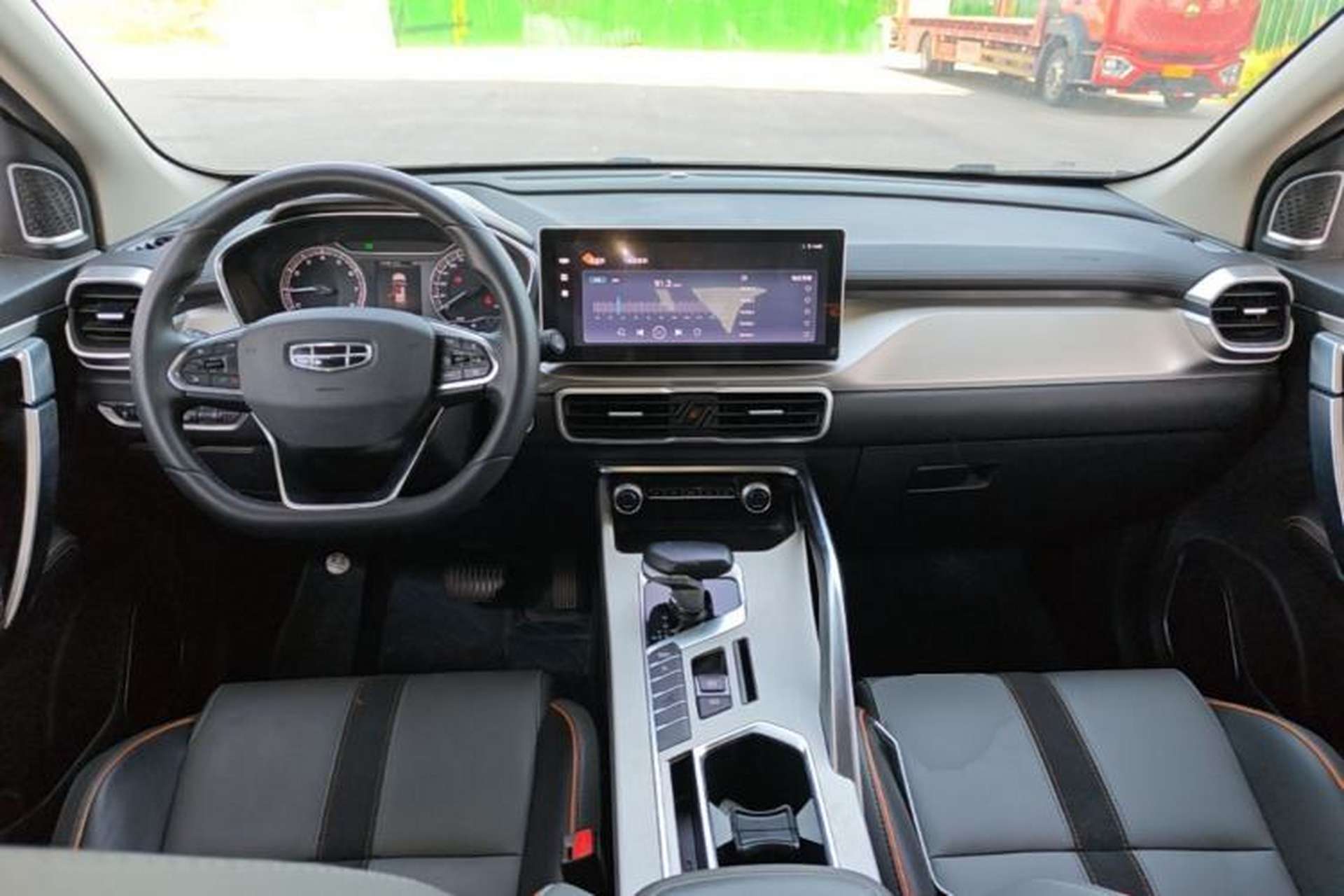Used Geely Auto Coolray 2023 1.5T DCT Platinum Edition Center Console