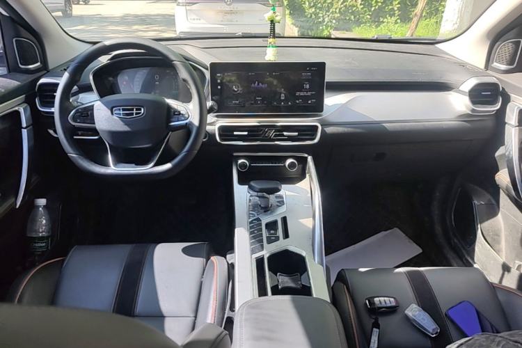 Used Geely Auto Coolray 2023 1.5T DCT Diamond Edition Center Console