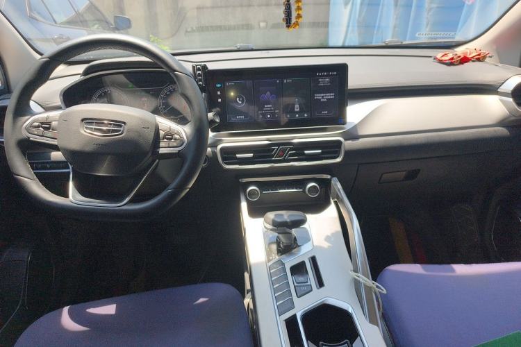Used Geely Auto Coolray 2023 1.5T DCT Platinum Edition Center Console