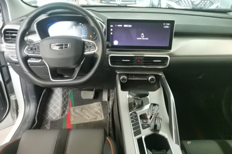 Used Geely Auto Coolray 2023 1.5T DCT Diamond Edition Center Console