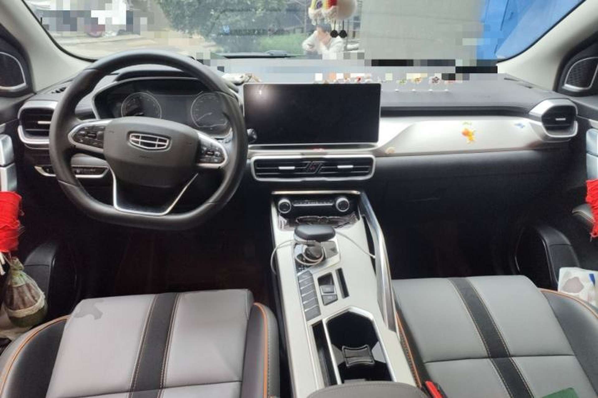 Used Geely Auto Coolray 2023 1.5T DCT Platinum Edition Center Console