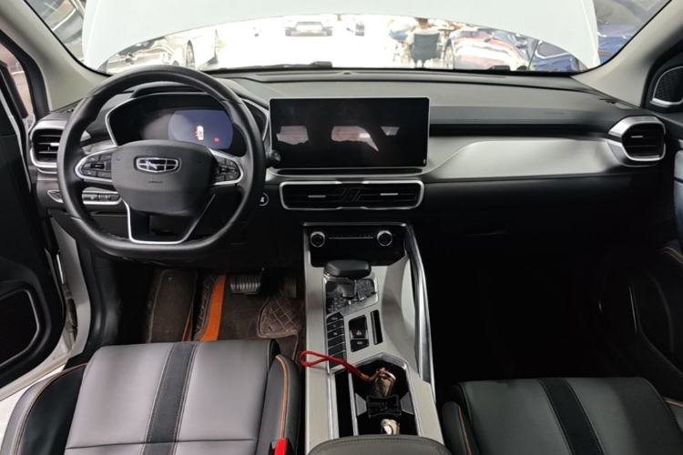 Used Geely Auto Coolray 2023 1.5T DCT Diamond Edition Center Console