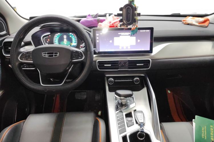 Used Geely Auto Coolray 2023 1.5T DCT Diamond Edition Center Console