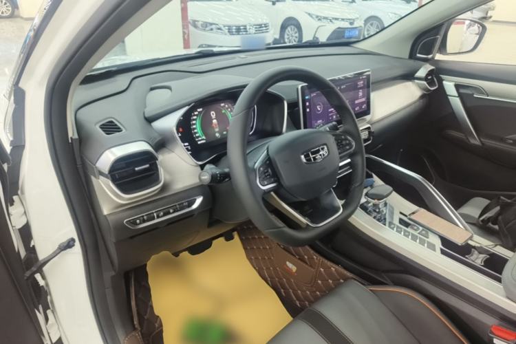 Used Geely Auto Coolray 2023 1.5T DCT Diamond Edition Center Console