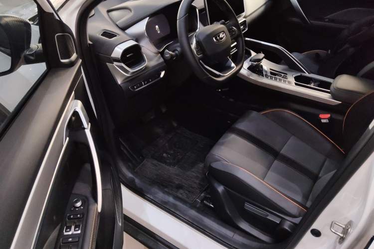 Used Geely Auto Coolray 2023 1.5T DCT Diamond Edition Driver Seat