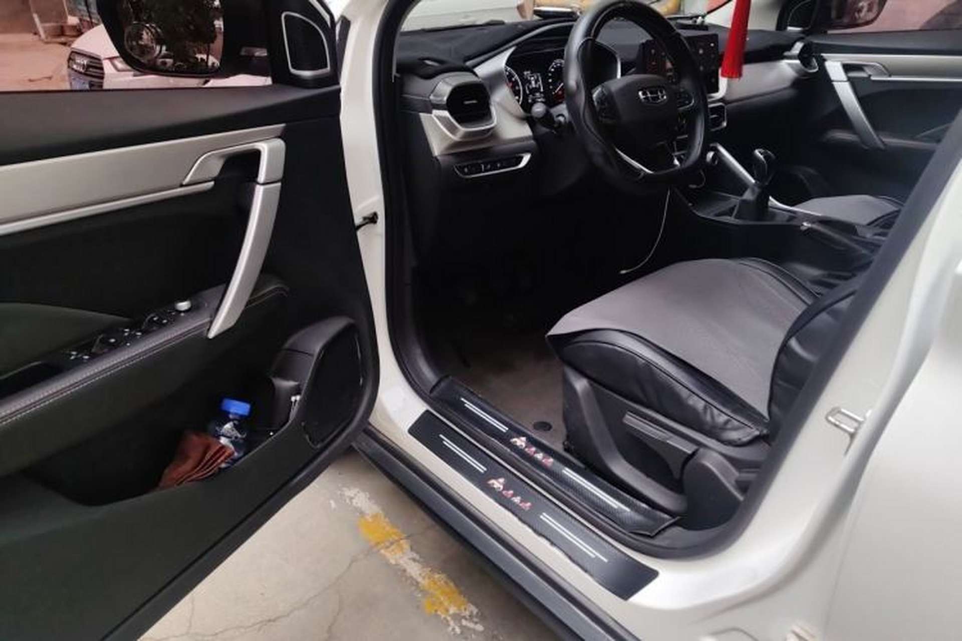 Used Geely Auto Coolray 2023 1.4T Manual Gold Edition Driver Seat