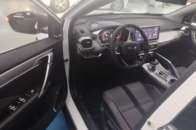 Used Geely Auto Coolray 2023 1.5T DCT Diamond Edition Driver Seat