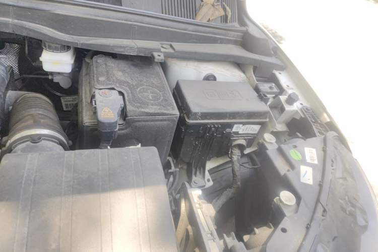 Used Geely Auto Coolray 2023 1.4T Manual Gold Edition Engine Bay Left