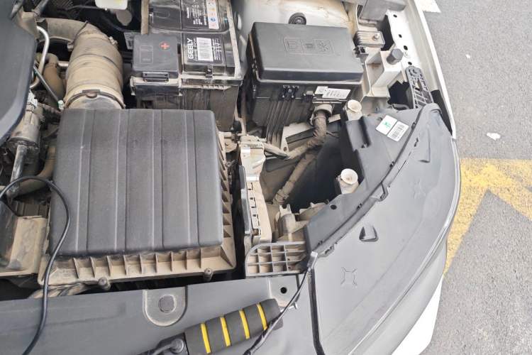 Used Geely Auto Coolray 2023 1.5T DCT Diamond Edition Engine Bay Left
