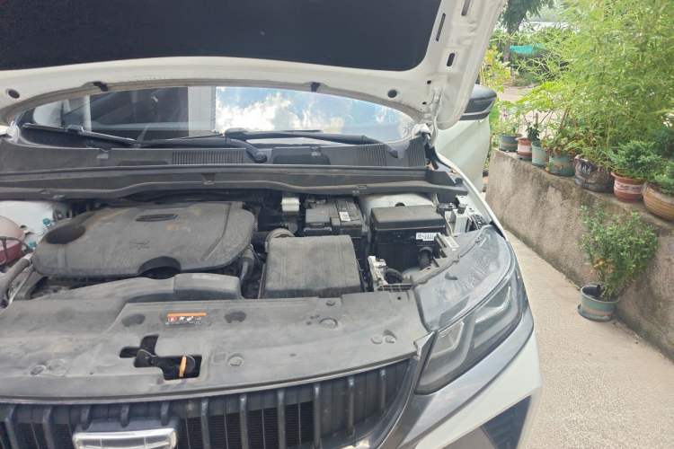 Used Geely Auto Coolray 2023 1.5T DCT Diamond Edition Engine Bay Left