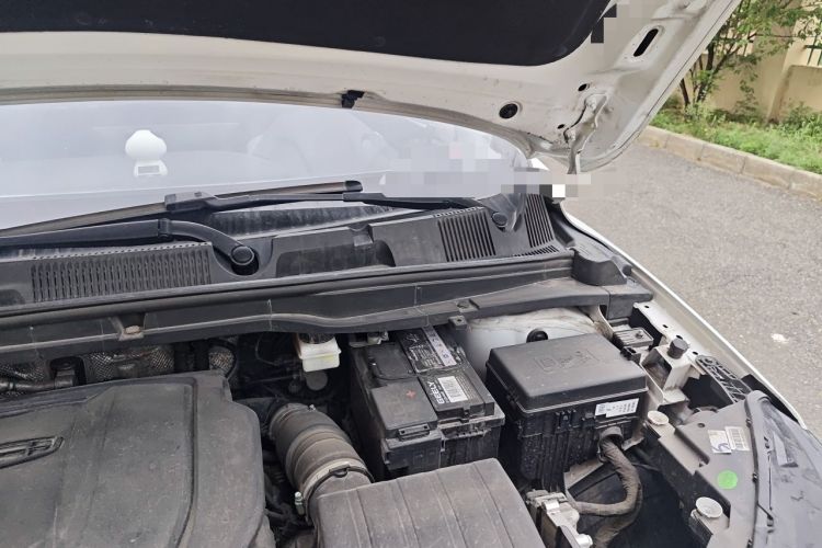 Used Geely Auto Coolray 2023 1.5T DCT Platinum Edition Engine Bay Left