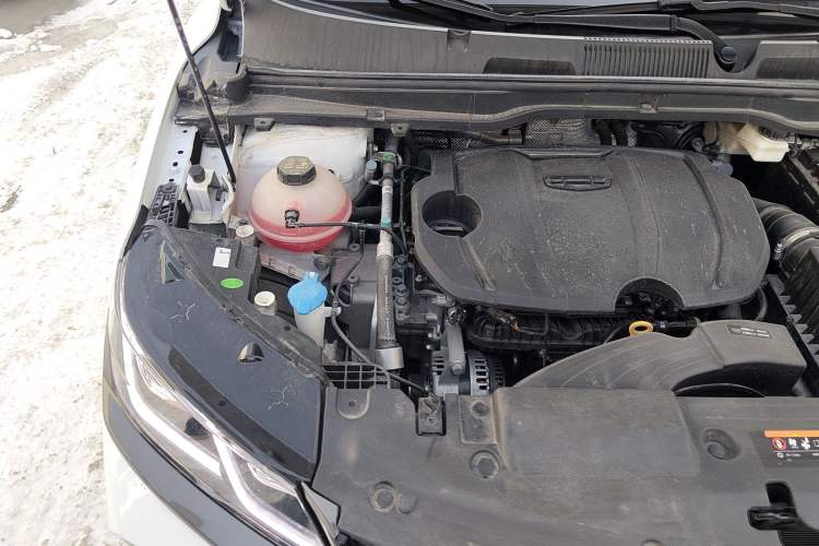 Used Geely Auto Coolray 2023 1.5T DCT Diamond Edition Engine Bay Right