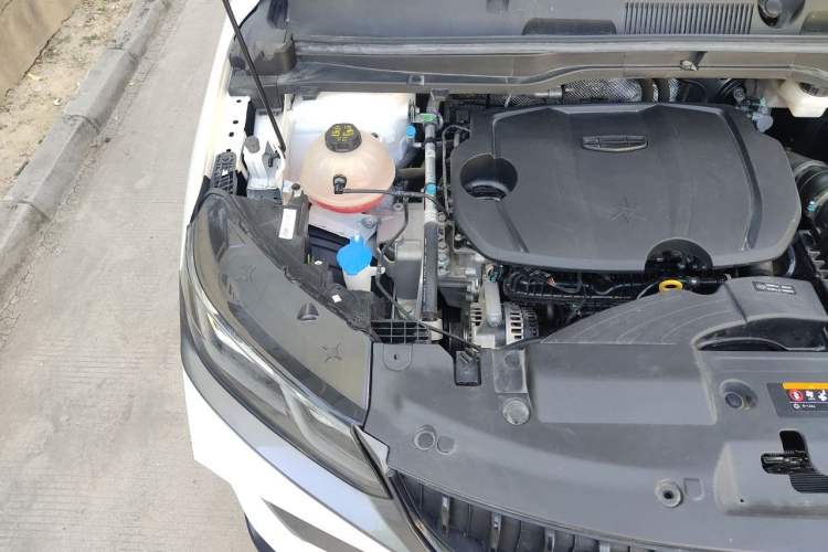 Used Geely Auto Coolray 2023 1.5T DCT Platinum Edition Engine Bay Right