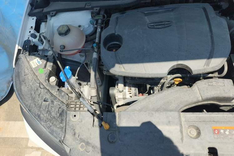 Used Geely Auto Coolray 2023 1.5T DCT Platinum Edition Engine Bay Right
