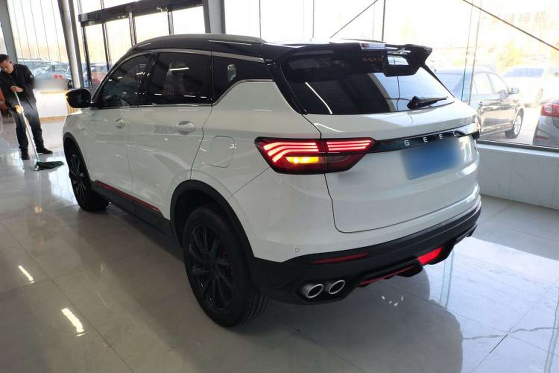 Used Geely Auto Coolray 2023 1.5T DCT Diamond Edition Exterior 3