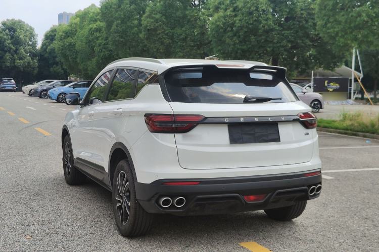 Used Geely Auto Coolray 2023 1.5T DCT Platinum Edition Exterior 3