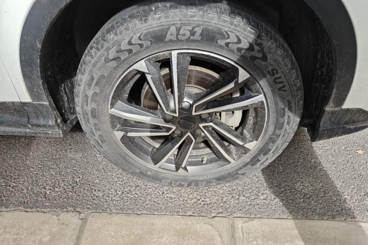 Used Geely Auto Coolray 2023 1.5T DCT Platinum Edition Exterior 7