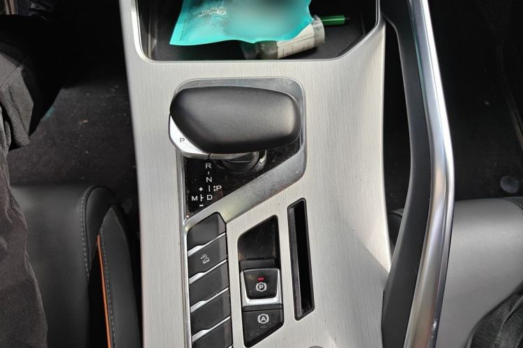 Used Geely Auto Coolray 2023 1.5T DCT Platinum Edition Gear Lever