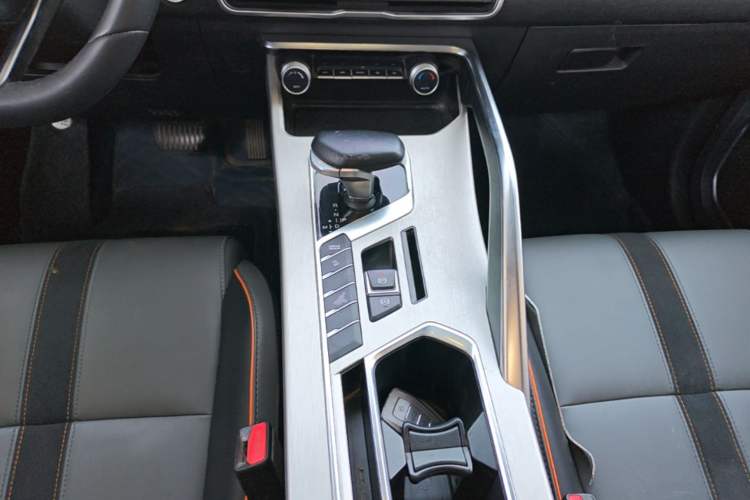 Used Geely Auto Coolray 2023 1.5T DCT Platinum Edition Gear Lever