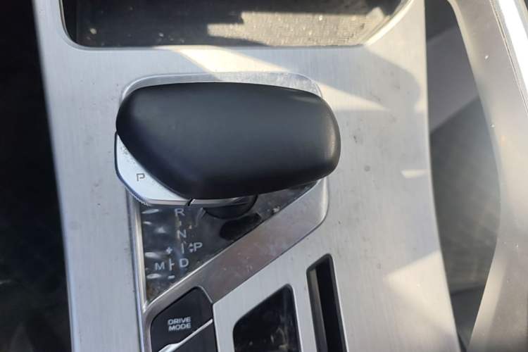 Used Geely Auto Coolray 2023 1.5T DCT Diamond Edition Gear Lever
