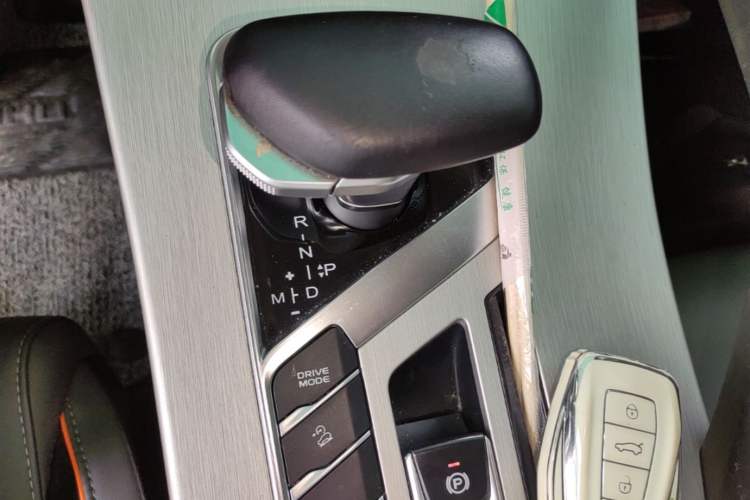 Used Geely Auto Coolray 2023 1.5T DCT Platinum Edition Gear Lever