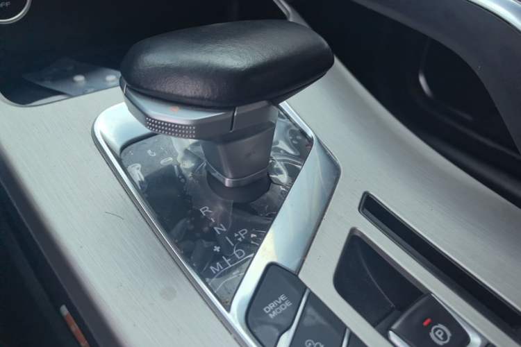 Used Geely Auto Coolray 2023 1.5T DCT Platinum Edition Gear Lever