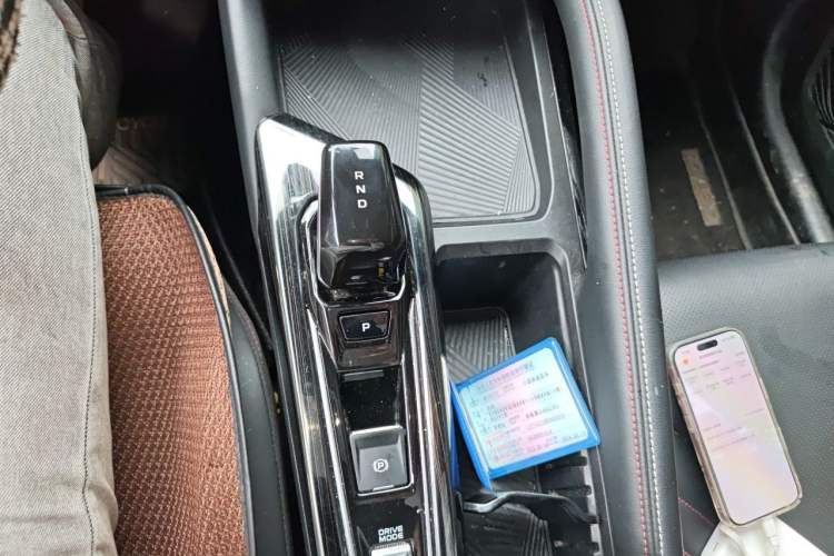 Used Geely Auto Coolray 2023 1.5T DCT Diamond Edition Gear Lever