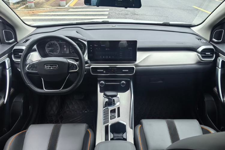 Used Geely Auto Coolray 2023 1.5T DCT Platinum Edition Interior 1