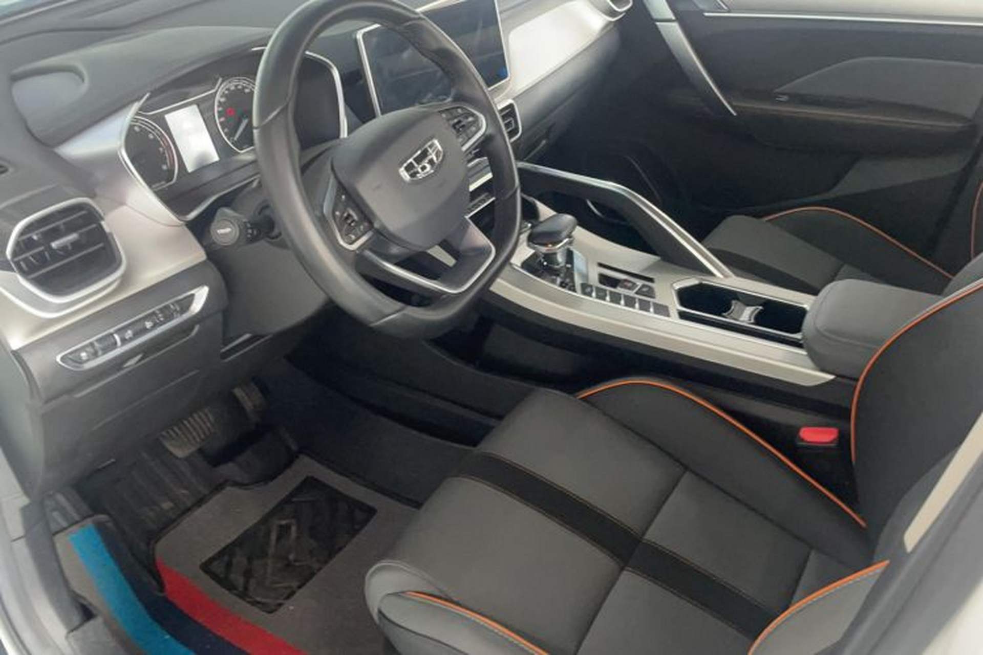 Used Geely Auto Coolray 2023 1.5T DCT Platinum Edition Interior 1