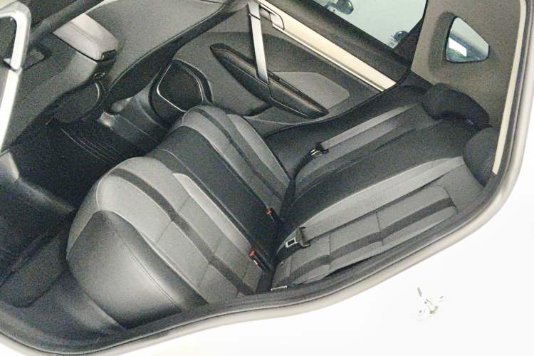 Used Geely Auto Coolray 2023 1.5T DCT Platinum Edition Interior 2
