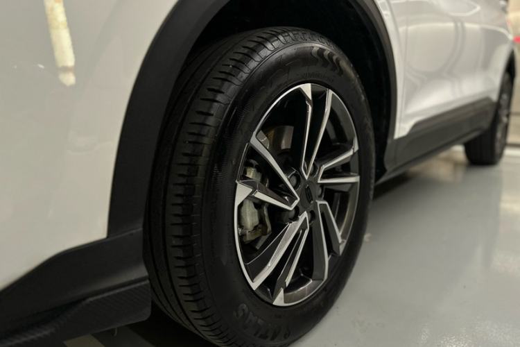 Used Geely Auto Coolray 2023 1.5T DCT Platinum Edition Interior 2