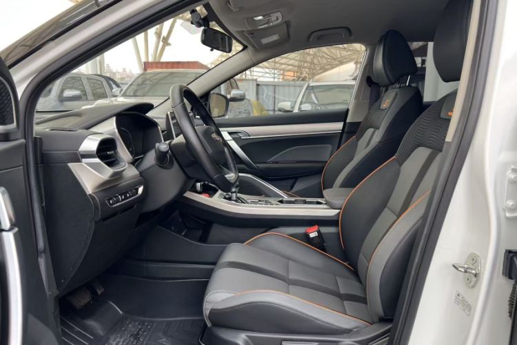 Used Geely Auto Coolray 2023 1.5T DCT Diamond Edition Interior 2